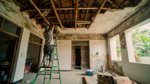 Biaya Renovasi Plafon Rumah Lama: Bongkar, Ganti, atau Overlay?